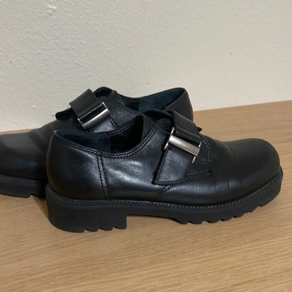 Vintage 90s Aposthrophe Black Leather Chucky Shoes with buckle size 6.5 - Picture 16 of 16